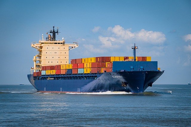 Transport morski to skuteczny sposób na przewóz dużych ładunków